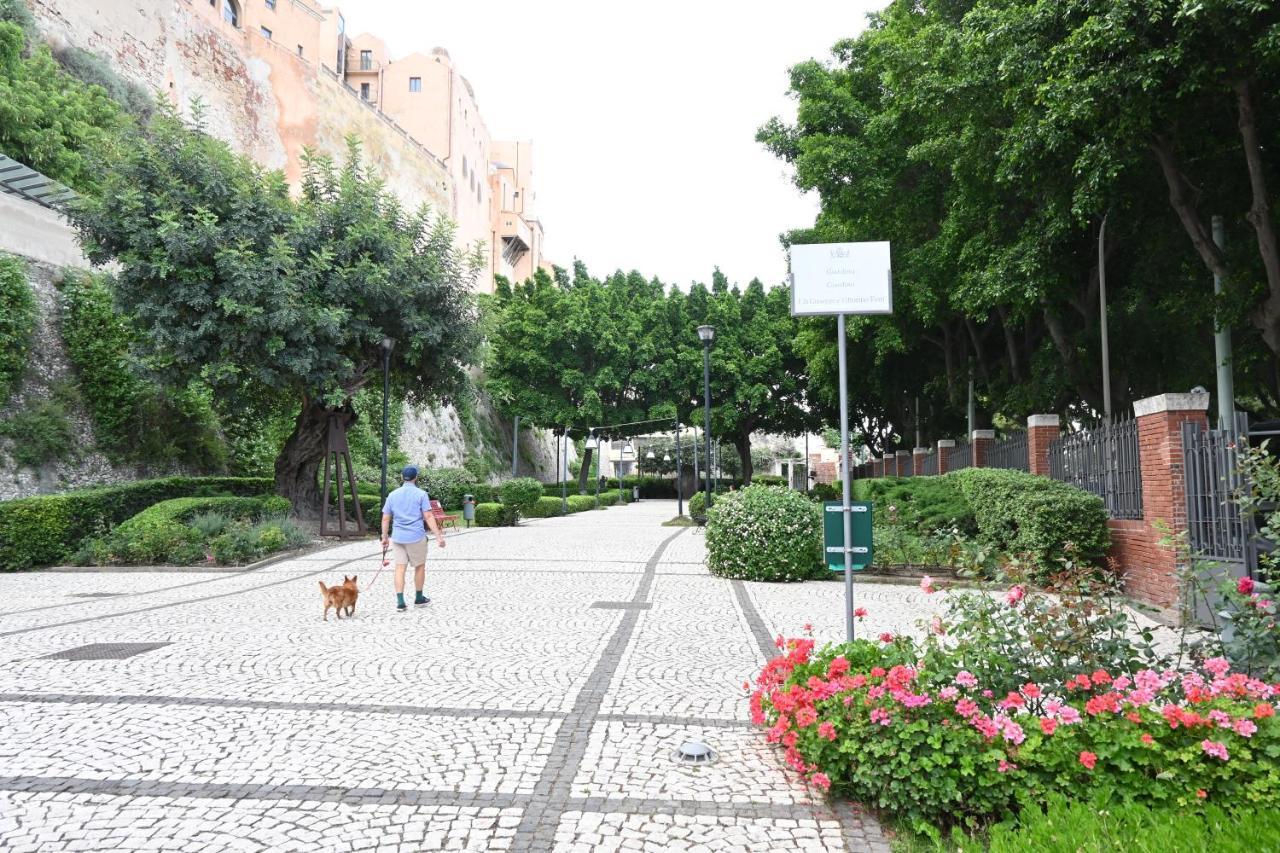 Zenflamingo Mini Monolocale Apartment Cagliari Luaran gambar