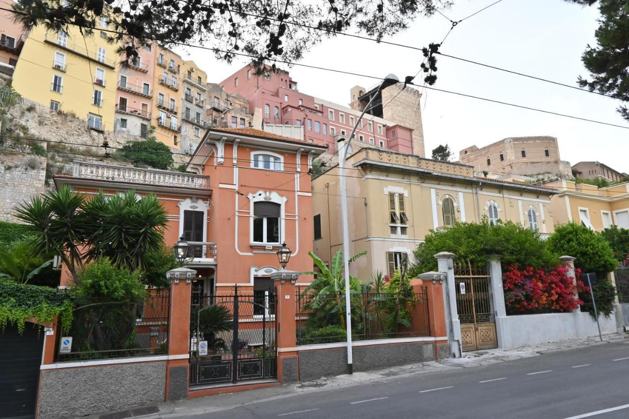 Zenflamingo Mini Monolocale Apartment Cagliari Luaran gambar